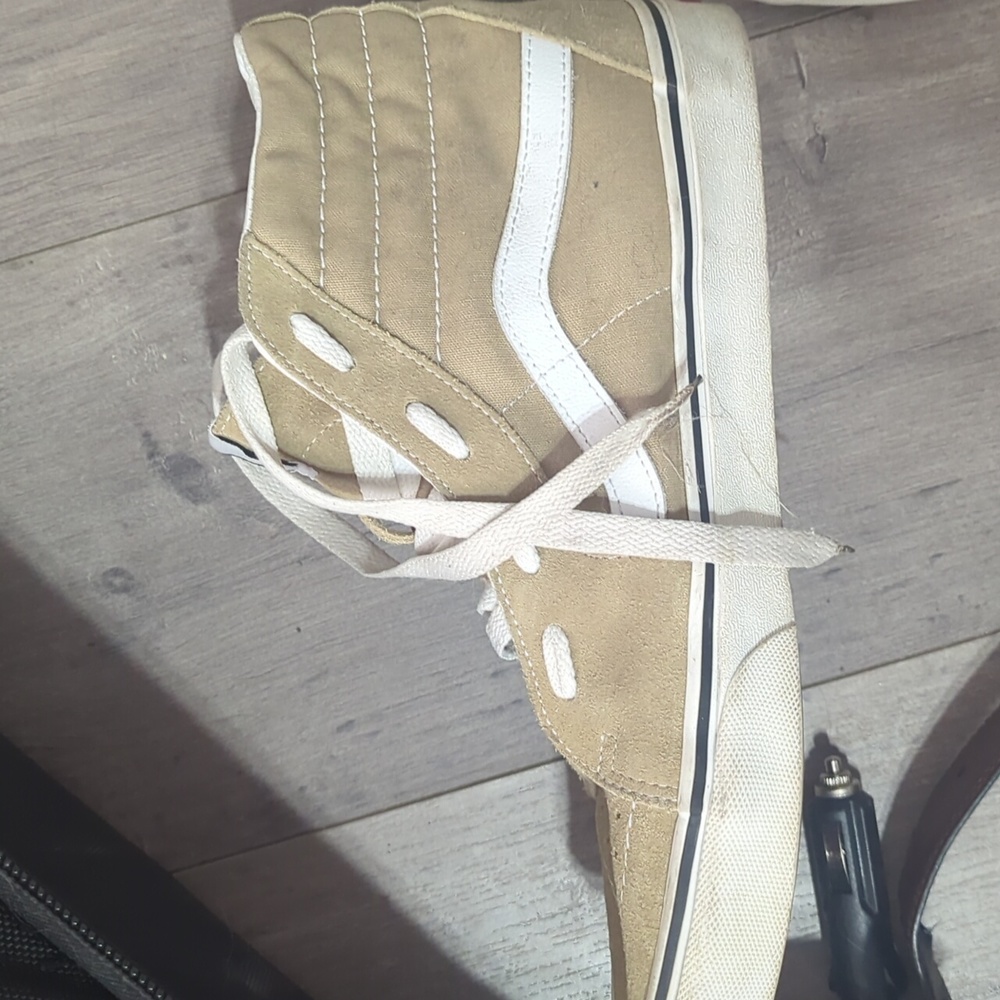 Vans - Picture 3 of 3